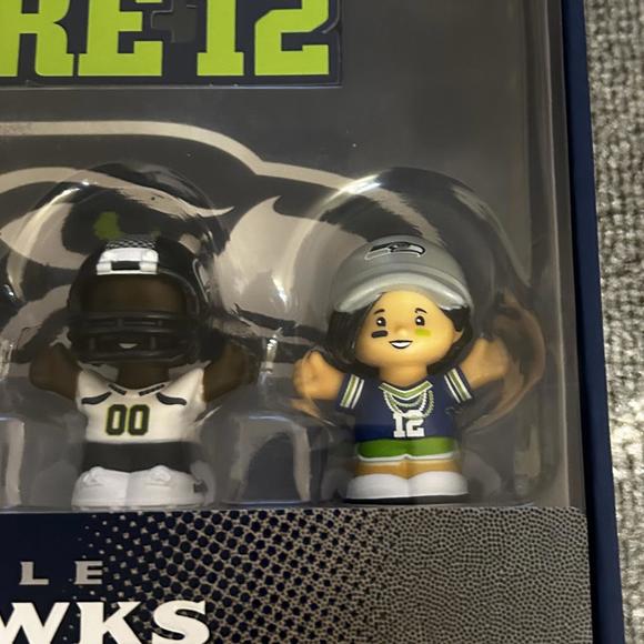 Fisher-Price Little People NFL Seattle Seahawks Collector Set (NEW) - Picture 3 of 4